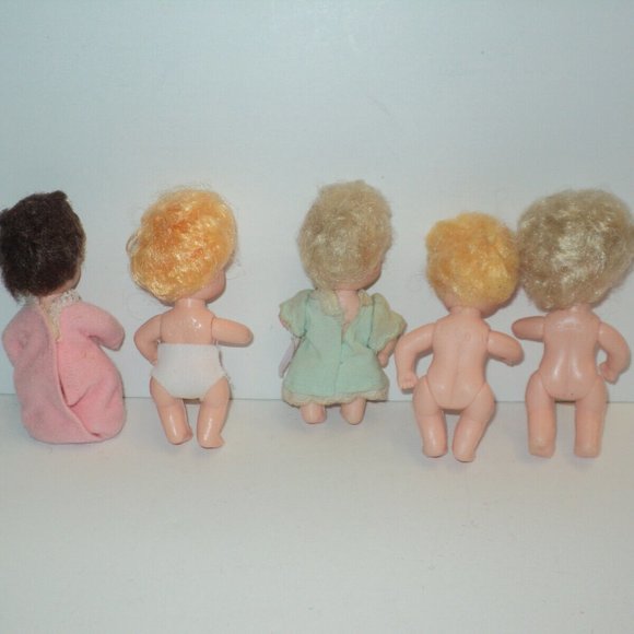Lot of 5 Vintage Dolls 4" 1980's 4 Blondes, 1 Brunette Moveable Limbs Unbranded - Picture 2 of 2